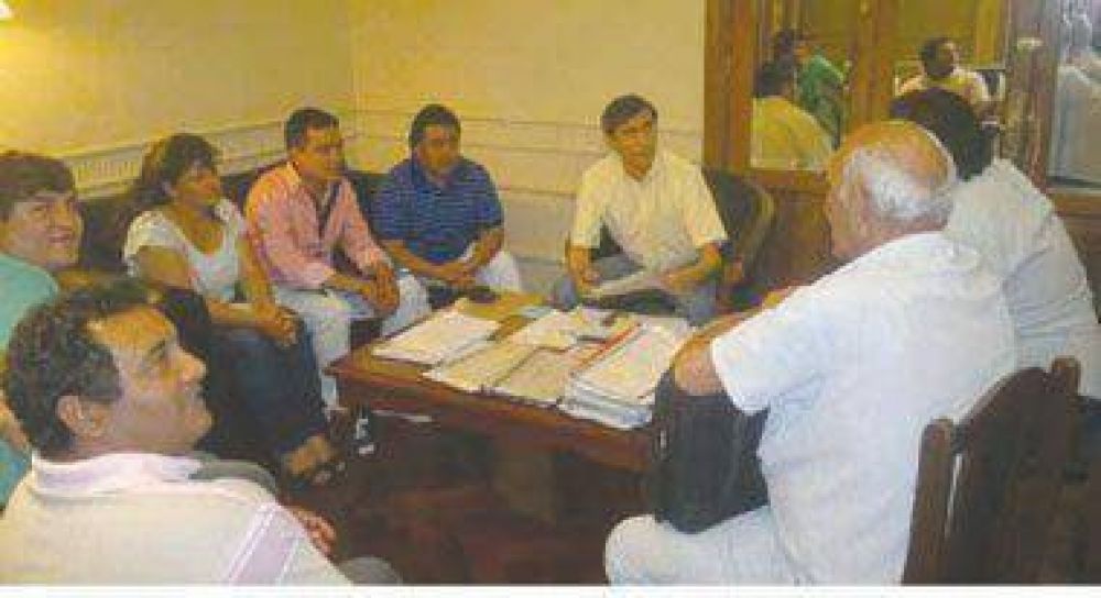 Concejales del interior buscan soluciones a la crisis del agua