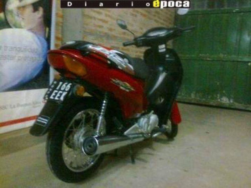 Un joven sufri� robo de una moto en asalto