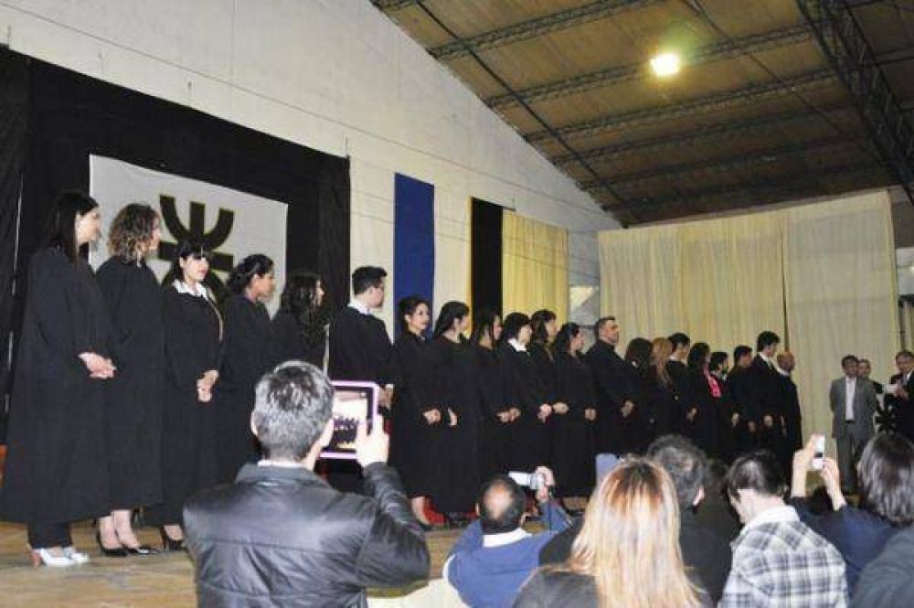 R�o Grande tiene nuevos profesionales y docentes