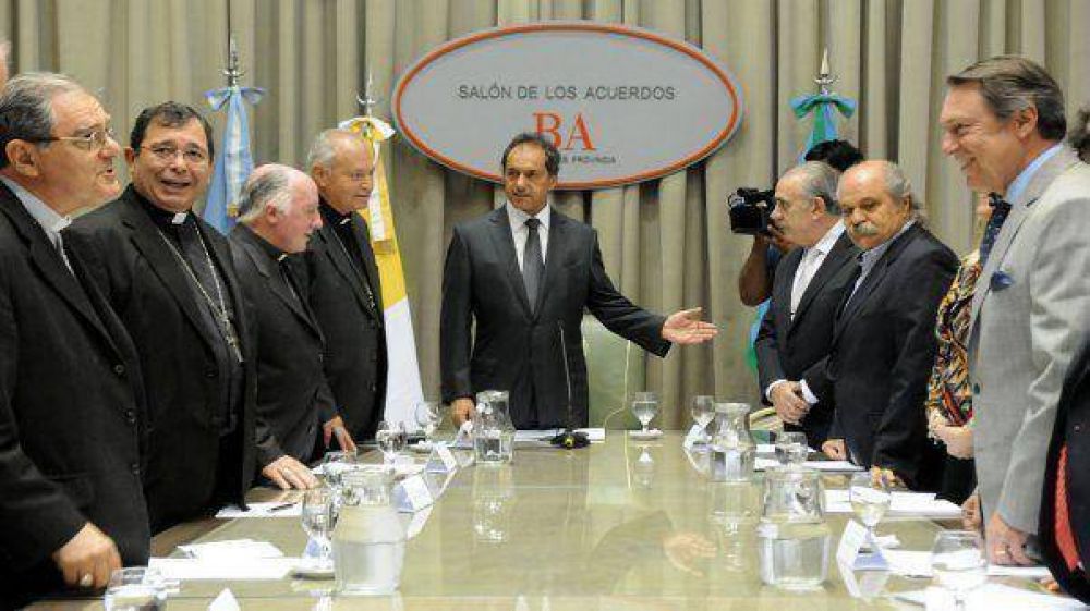 Scioli: "No hay que militarizar el debate del narcotr�fico"