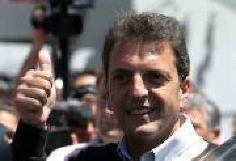 Massa repudi� "la l�gica de los D'El�a de que todo es una guerra"