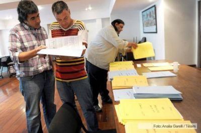Exhiben las listas que compiten por la conducci�n del PJ bonaerense