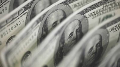 El d�lar oficial cerr� a $ 6 y el 'blue' se desinfla