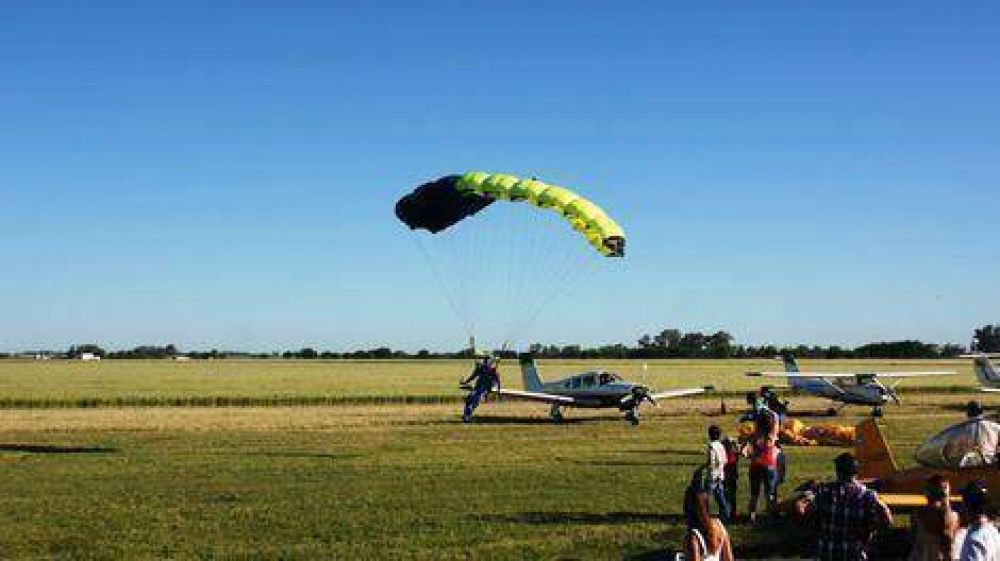 Sensacional festival a�reo en Chivilcoy 