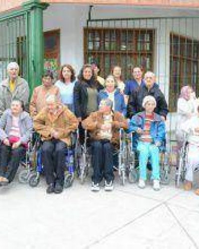 Adulto mayor: Sensibilizaci�n sobre derechos e imagen positiva