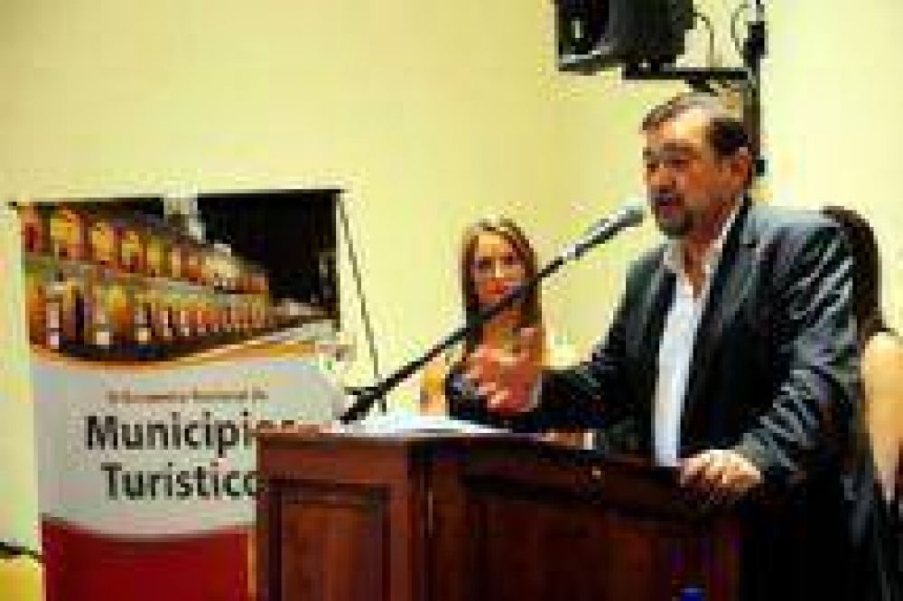 Isa y Urtubey inauguraron el Tercer Encuentro Nacional de Municipios Tur�sticos