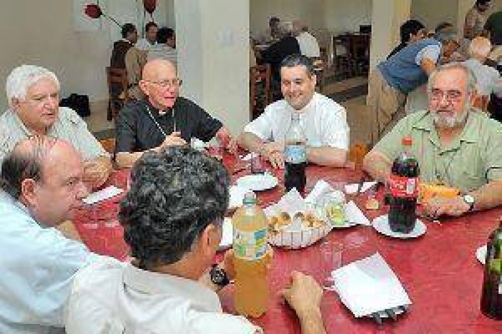 Monse�or Polti brind� por sus 75 a�os junto a los curas diocesanos