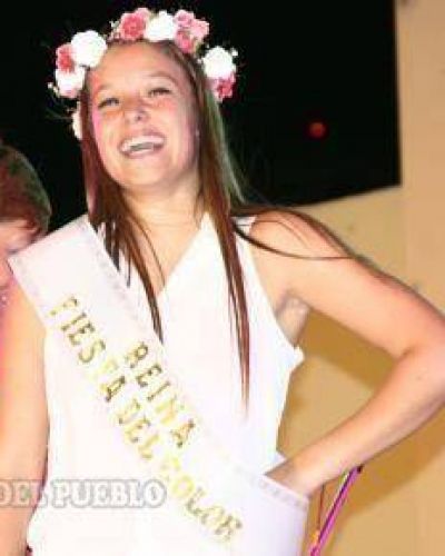 Sof�a Sasiain es la reina de la Fiesta del Color