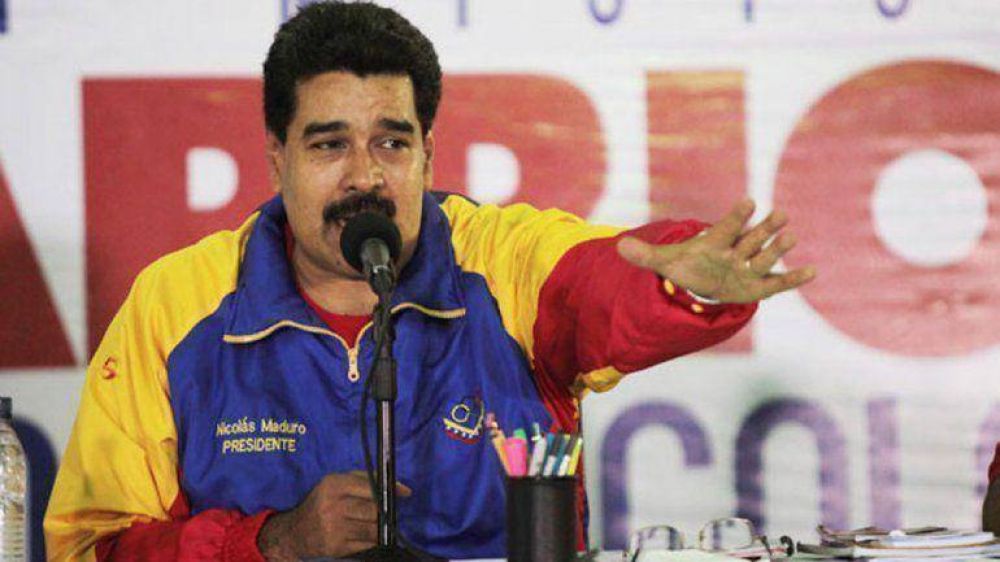 Maduro aguarda la votaci�n definitiva de los superpoderes para aplicar Ley de precios