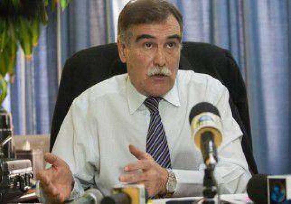 Bertoldi conf�a en Sapag por la obra de agua 