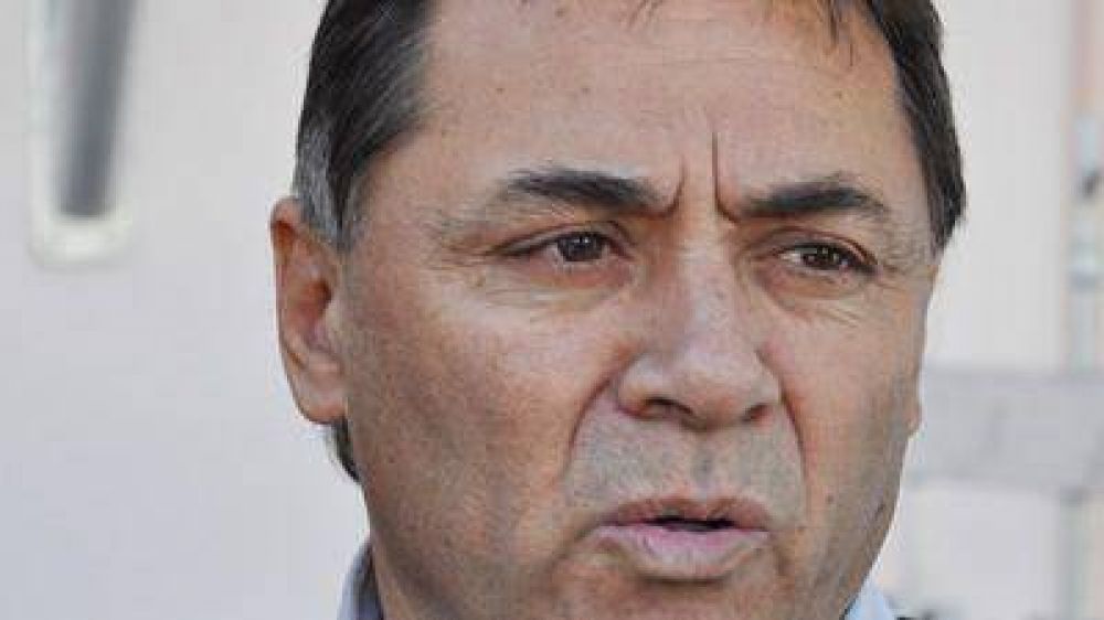 Aleua defendi� la miner�a y se cancel� su asunci�n en el Ministerio de Ambiente