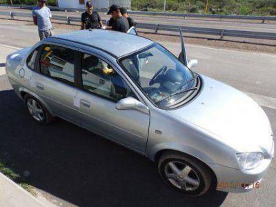 Detienen a j�venes que tra�an coca�na a Bariloche