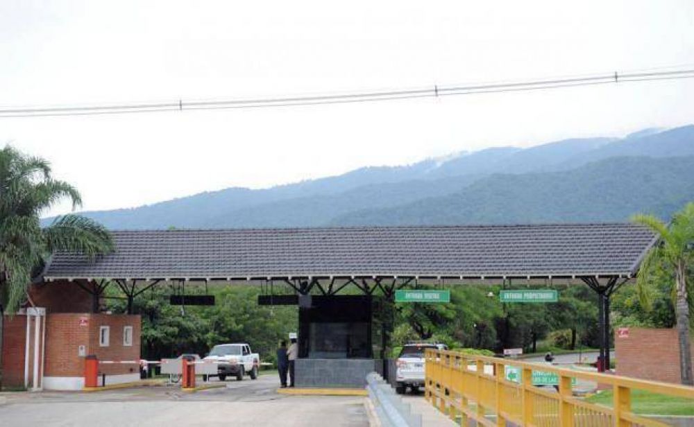 Robaron tres casas del country "Las Yungas" el fin de semana