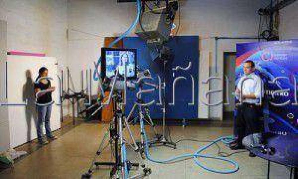 Salom�n particip� del primer programa que incluye lenguaje de se�as