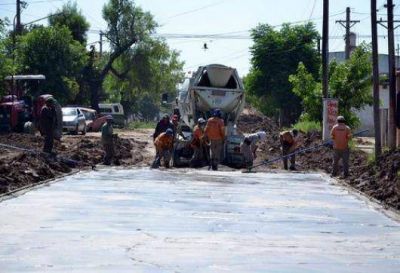 Avanza la pavimentaci�n de la avenida Las Heras