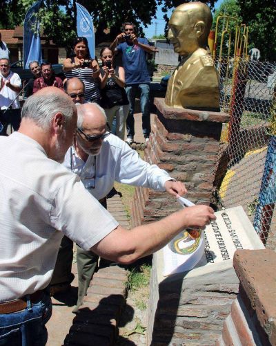 Se realiz� un acto por el D�a del Militante en San Miguel