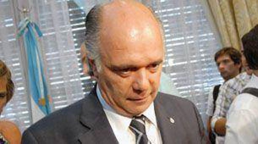 Ordenaron a Telecom dar marcha atr�s con cambios en la conducci�n de la empresa