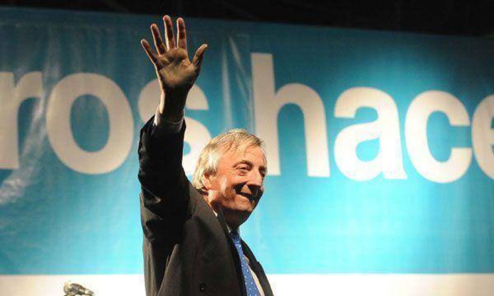 N�stor Kirchner advirti� sobre los riesgos de "un Parlamento parado" si pierde el oficialismo