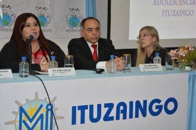 Jornada sobre maltrato infantil y vulnerabilidad social en Ituzaing�