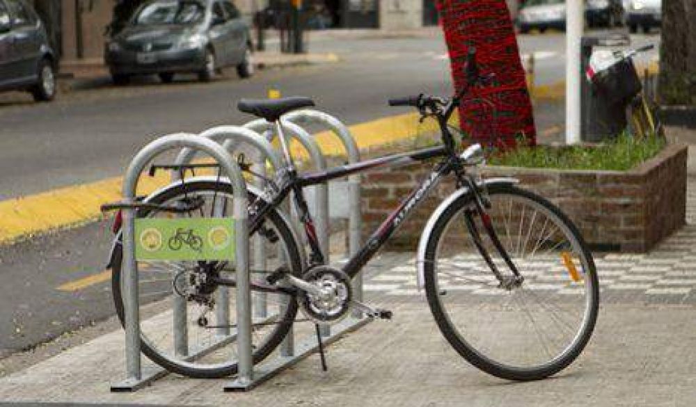 Ciudad: se triplicaron los bicicleteros