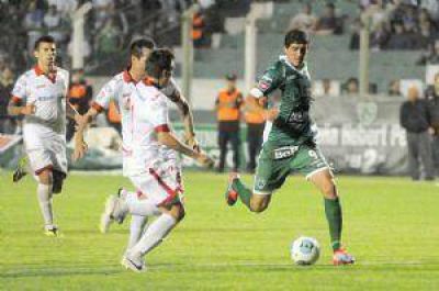 Sarmiento derrot� a Hurac�n