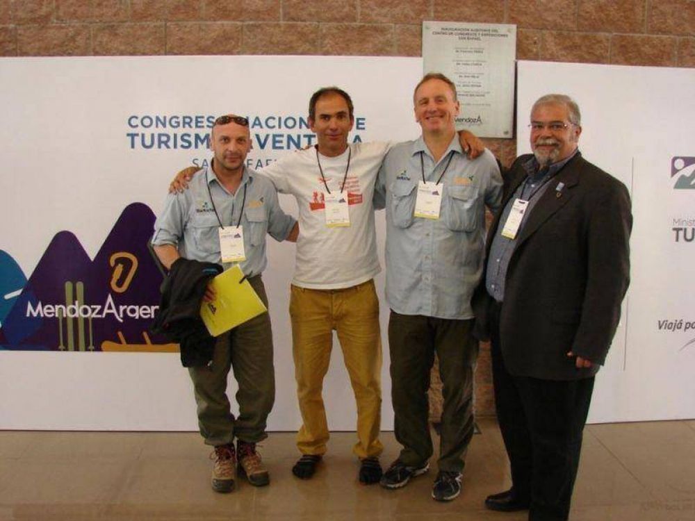 Participaci�n en el Primer Congreso Nacional de Turismo Aventura