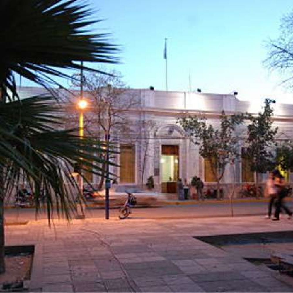 Los intendentes elegidos diputados asumir�an en marzo
