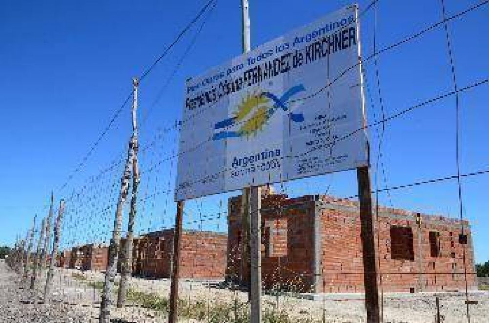 Empezaron las casas y ya hay conflictos