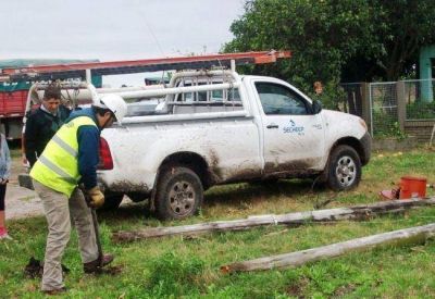 Ca�da de postes de luz dejaron sin servicio a varias zonas del Chaco