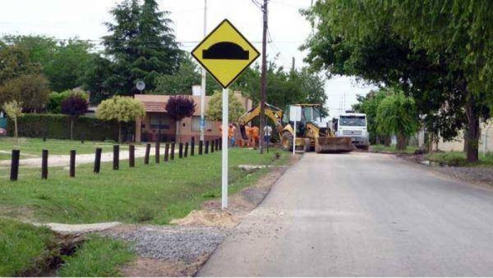 Profundizan tareas sobre la pavimentaci�n de la calle Juan XXIII