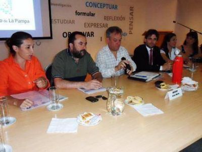 Presupuesto 2014: Ortiz pas� por Diputados