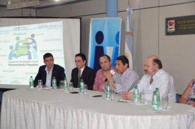 Entregaron m�s de 260 mil pesos a emprendedores posade�os