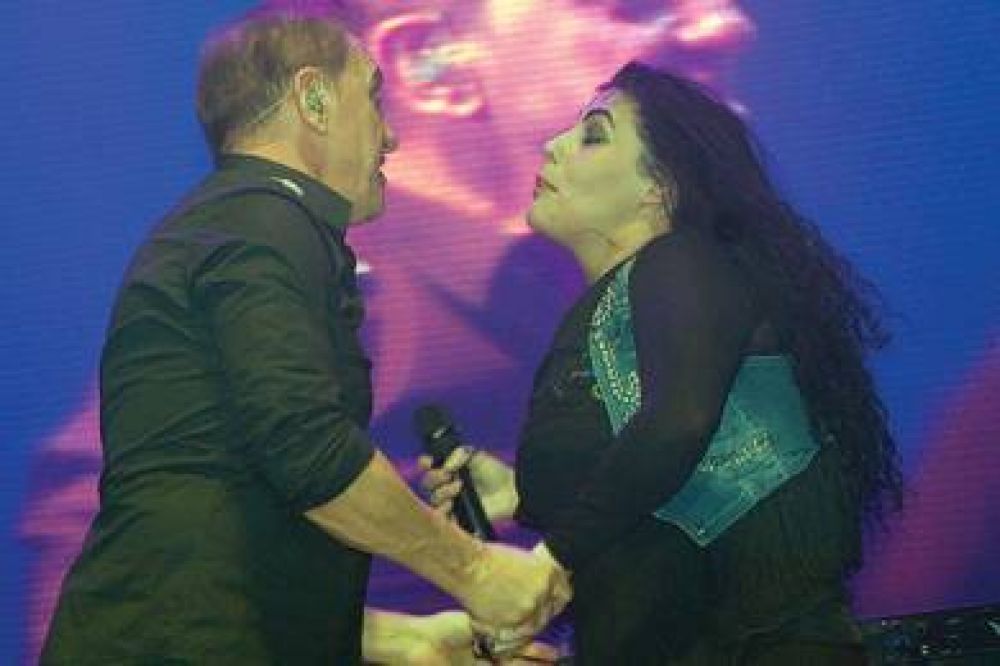 Alejandra Saint P� brill� junto a Franco De Vita