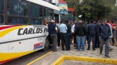 Sigue el paro de Transporte Carlos Paz; hoy habr� otra reuni�n clave