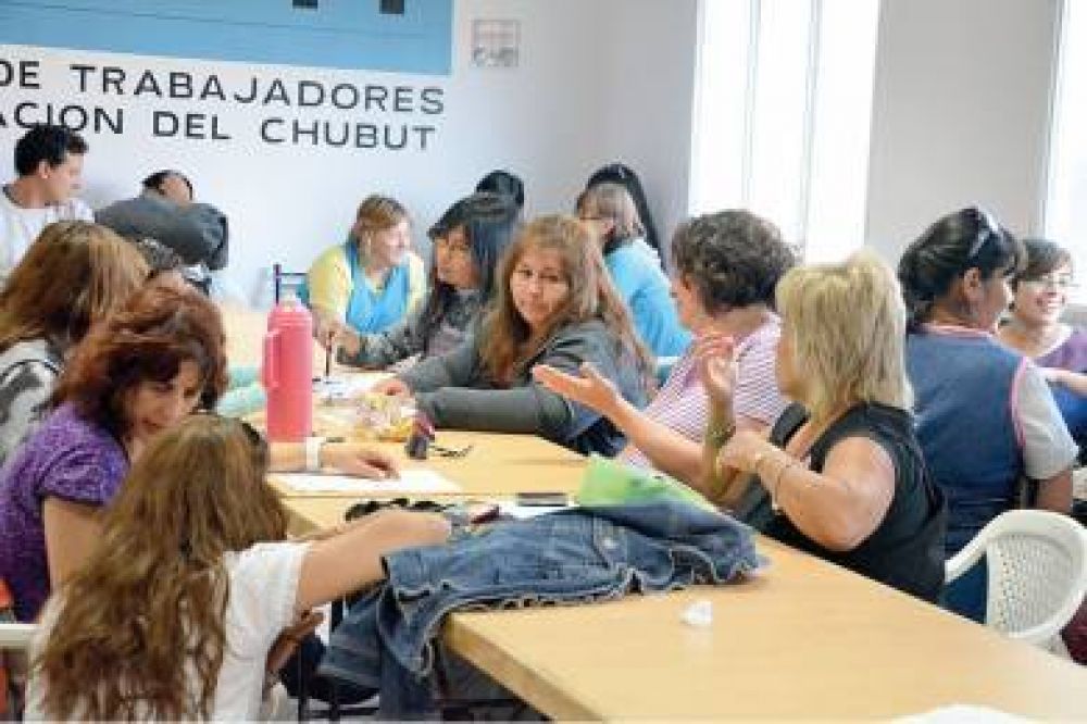 Docentes de la Regional Sur esperar�n el reintegro en estado de alerta