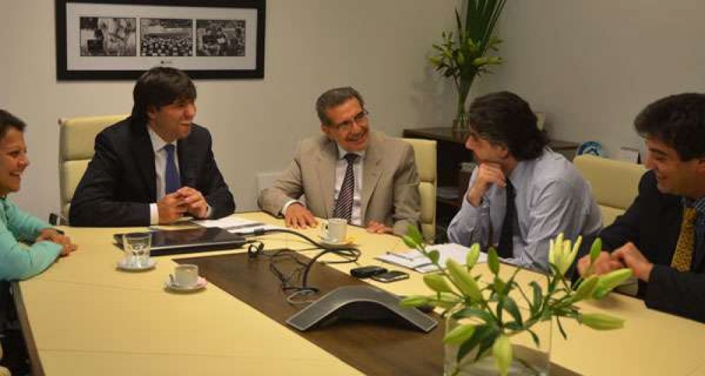 La Rioja acordar�a la provisi�n de Netbooks a la naci�n