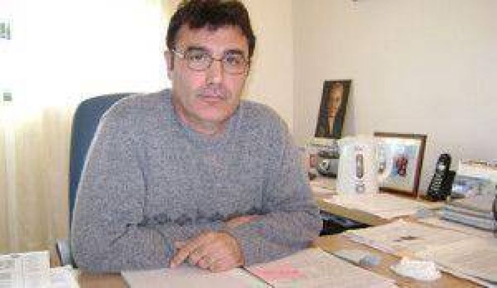 Con los sueldos al d�a, Alpesca est� en condiciones de salir a pescar