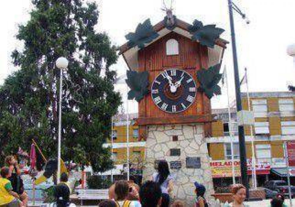 Carlos Paz se convirti� en la nueva vedette de los egresados neuquinos 