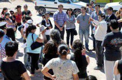 Colectivos y pol�tica, para seguir con atenci�n