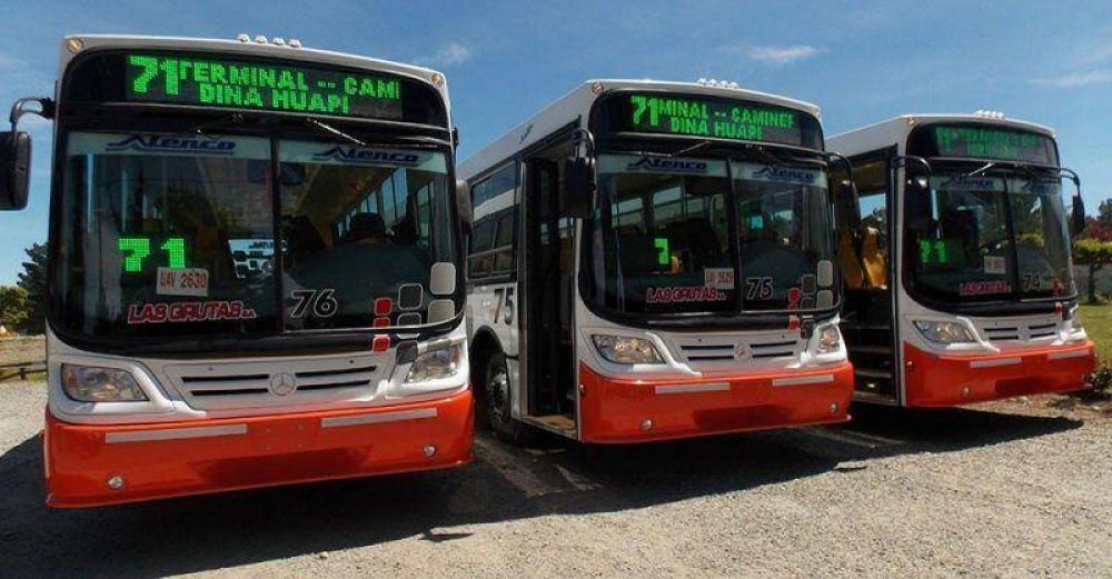 Dina Huapi cuenta con tres unidades exclusivas de transporte