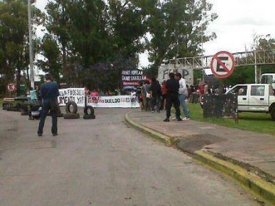 El Frente Popular Dar�o Santill�n-Corriente Nacional reclam� por mejoras salariales en la subida de la autopista