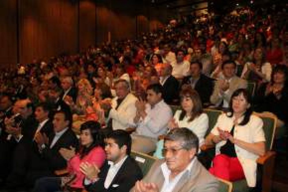 Giorgi entreg� pr�stamos por 6.5 millones de pesos a j�venes emprendedores sanjuaninos