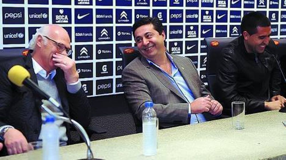 Angelici: "Sin t�tulos es dif�cil renovar, aunque se trate de Bianchi"