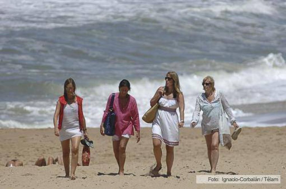 Durante el fin de semana largo se movilizar�n 1,1 millones de turistas