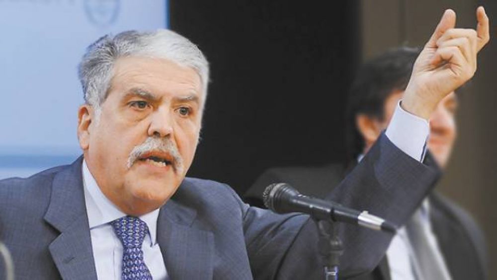 Para De Vido, "Cristina est� tomando las decisiones que necesita el pais"