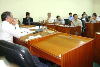 Por amplia mayor�a aprobaron la preparatoria Fiscal e Impositiva de Ituzaing�