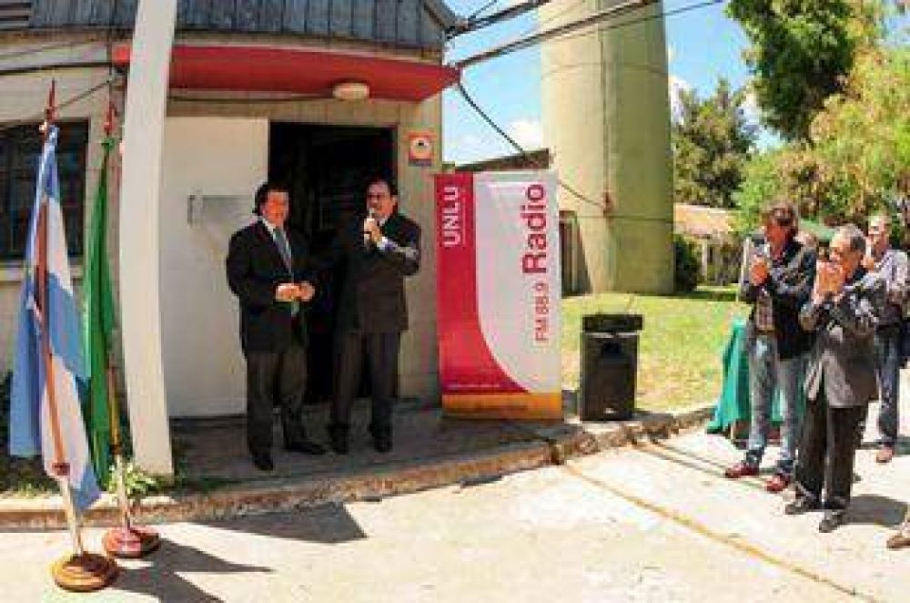 Se realiz� el acto de Inauguraci�n de la nueva planta transmisora de la Radio de la Universidad