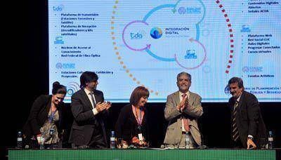 Resaltan inversi�n realizada en fomento a la comunicaci�n