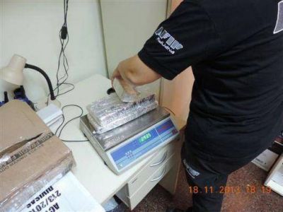 Iguaz�: intentaron ingresar marihuana y m�s de 280.000 pesos ocultos en el interior de una camioneta