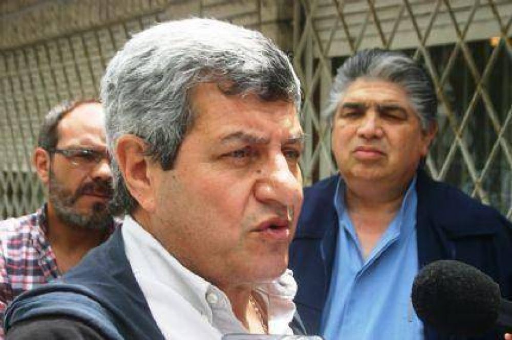 V�ctor De Gennero: �Los sindicatos oficialistas tienen libertad, el resto no�